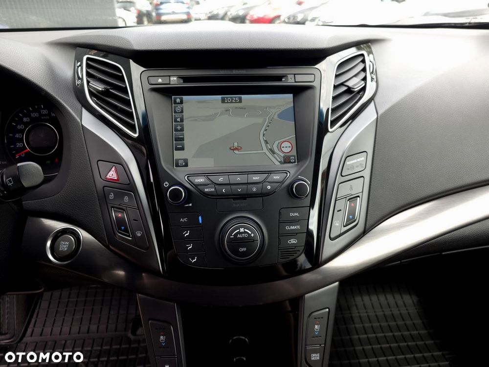 Hyundai i40 1.7 CRDi Premium DCT - 17
