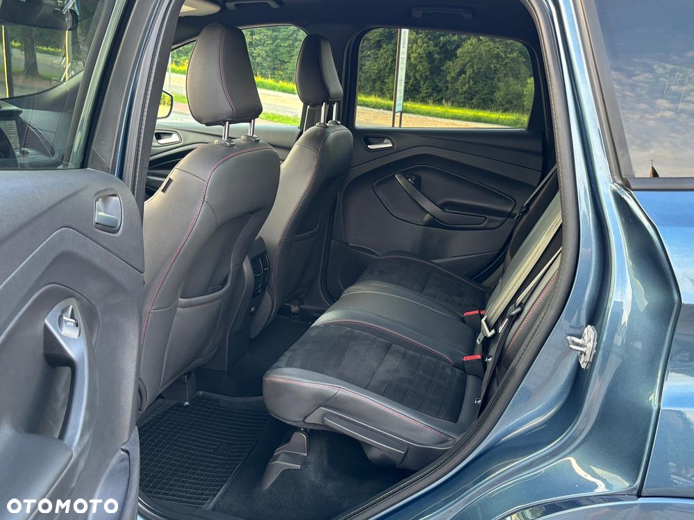 Ford Kuga 2.0 TDCi 4x4 ST-Line - 11