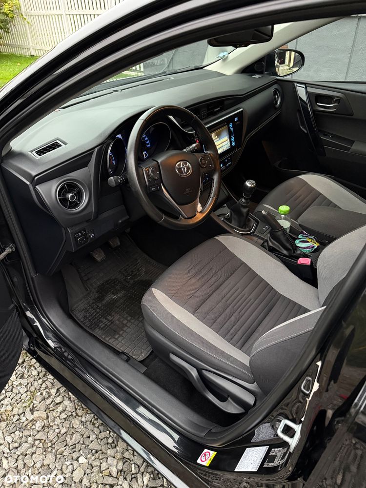 Toyota Auris 1.6 D-4D Comfort - 4