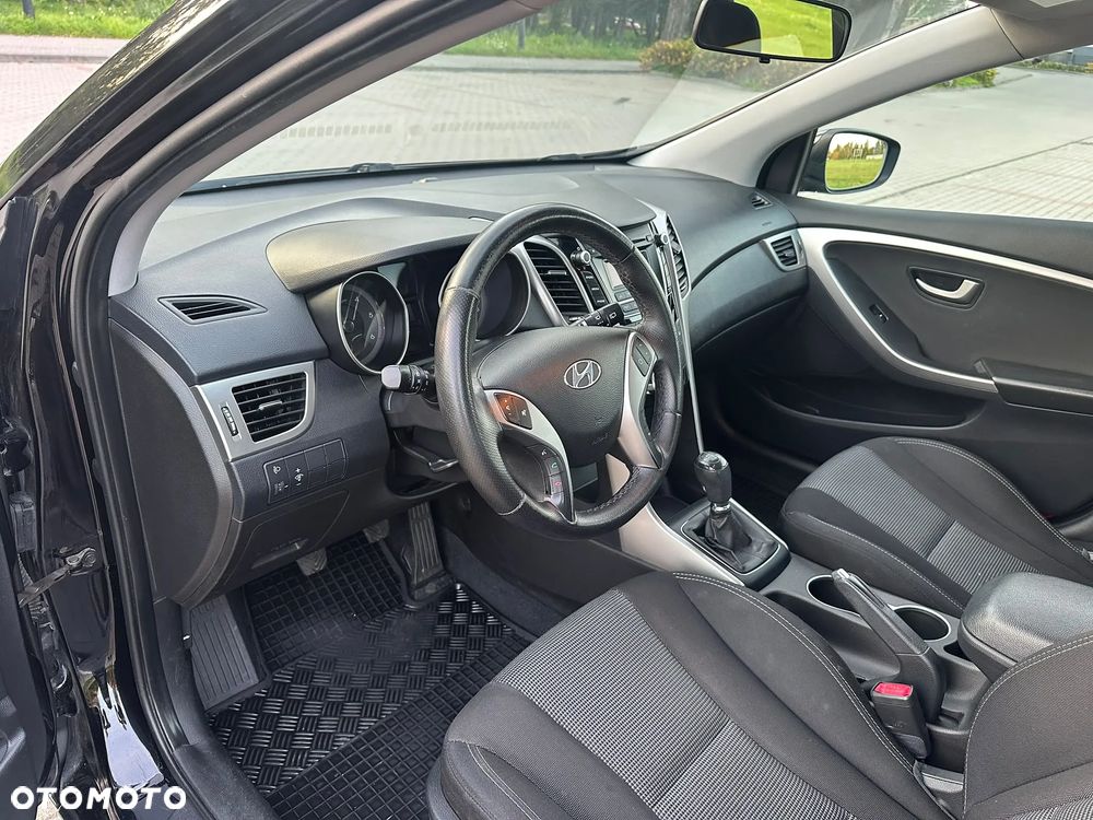 Hyundai i30 - 16