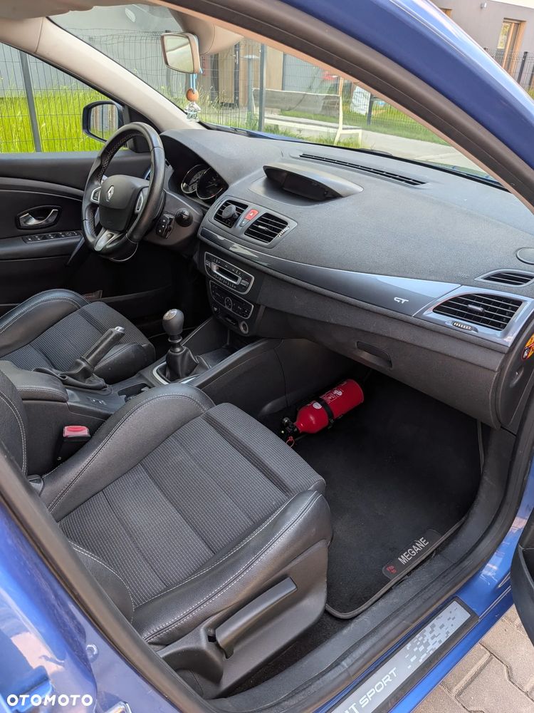 Renault Megane TCe 180 GT - 10