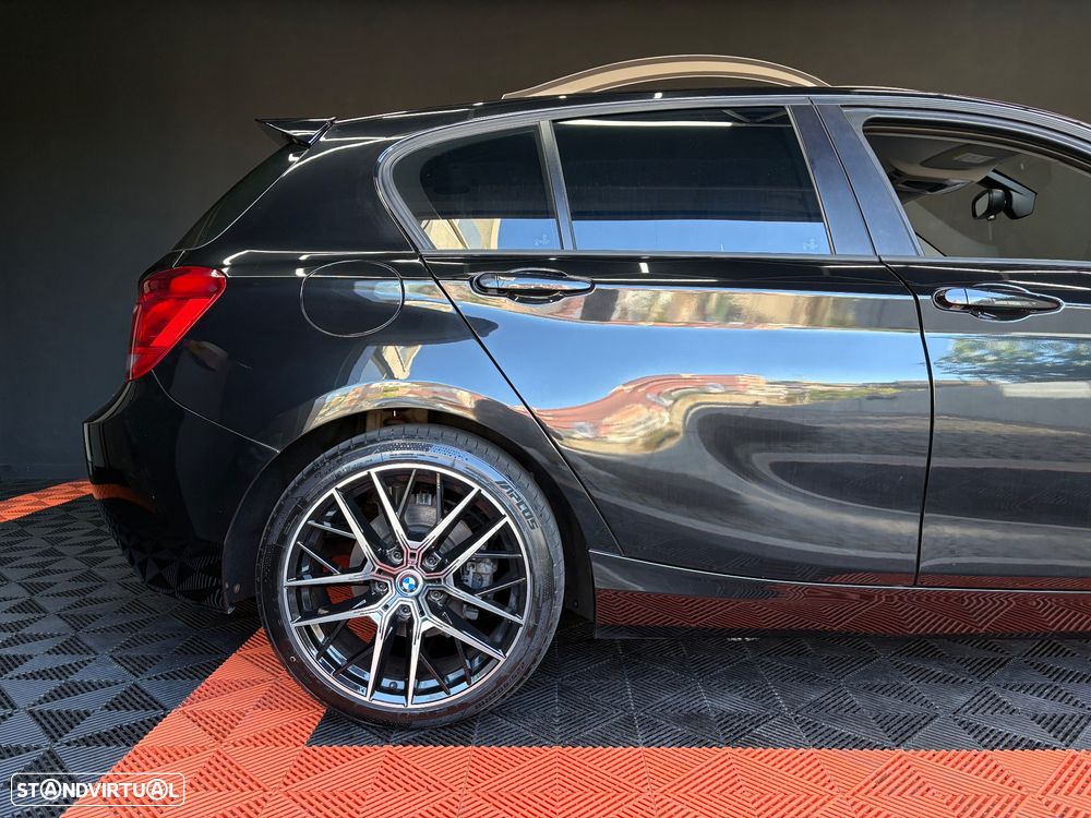 BMW 118 dA Line Sport - 24