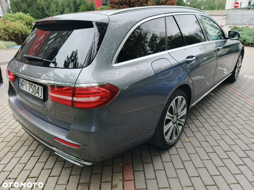 Mercedes-Benz Klasa E 220 d 9G-TRONIC - 10