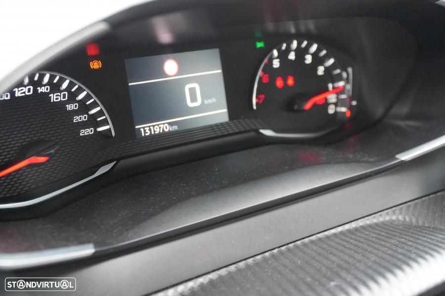 Peugeot 208 1.2 PureTech Active - 8