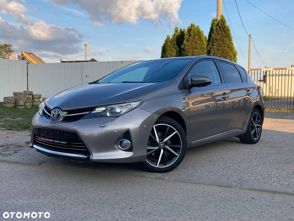 Toyota Auris 1.8 HSD Luna - 27
