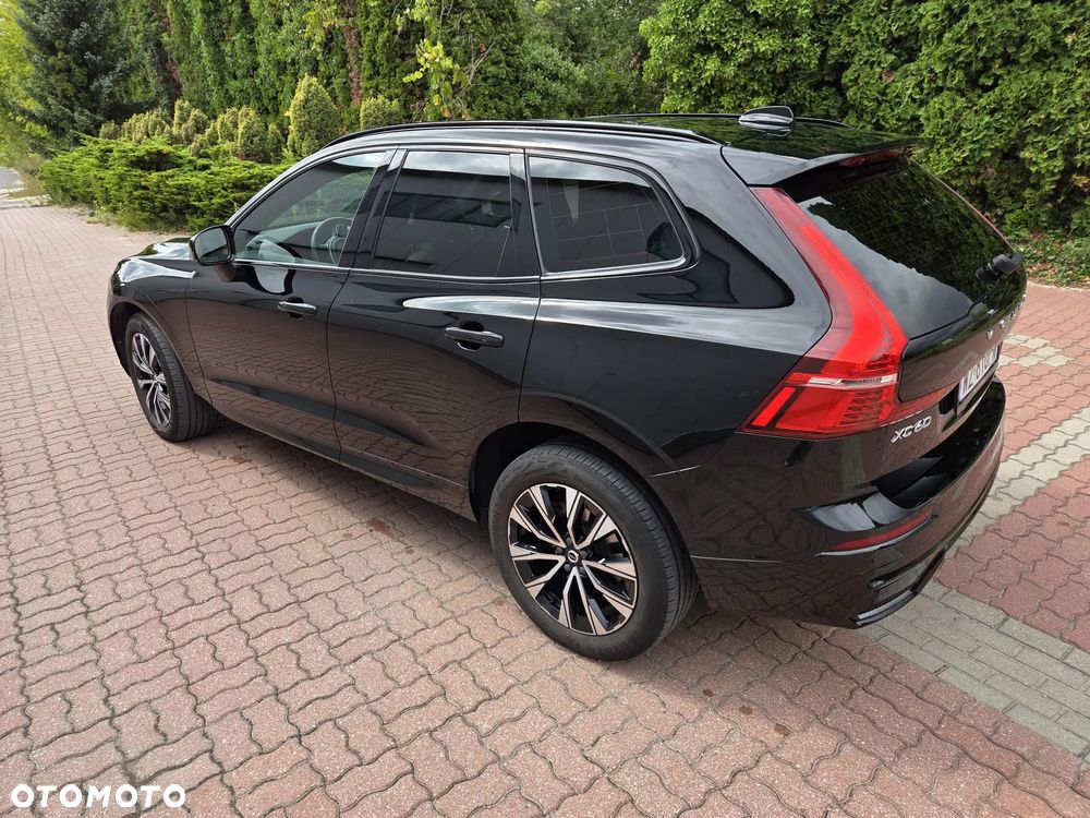 Volvo XC 60 B5 B AWD Plus Dark - 3