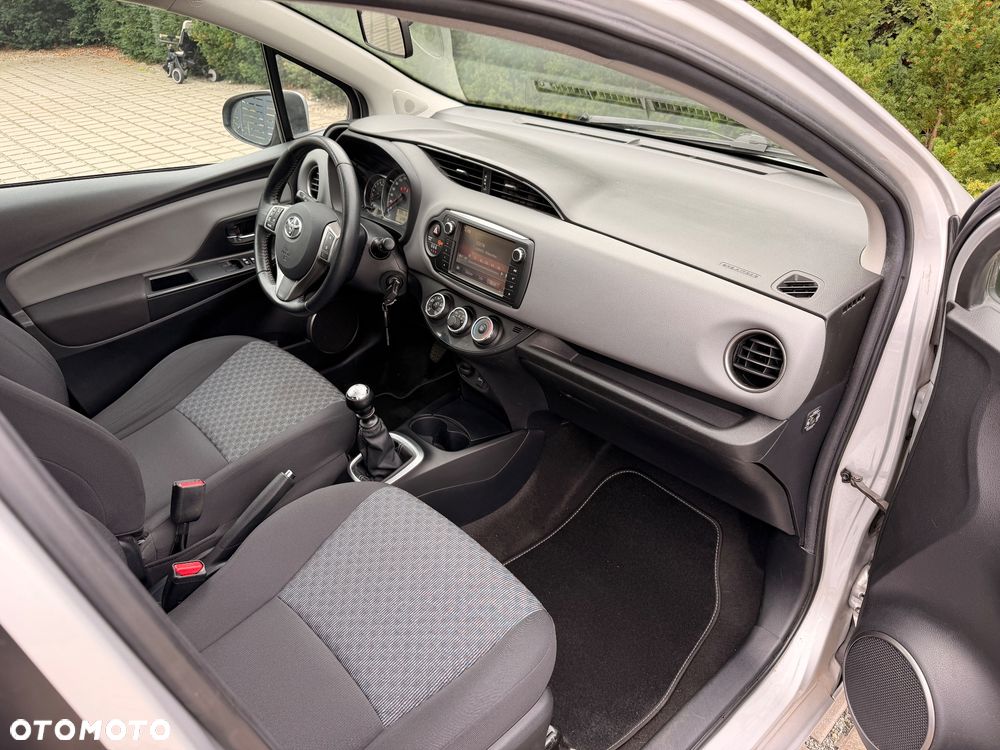 Toyota Yaris 1.33 VVT-i Club - 18