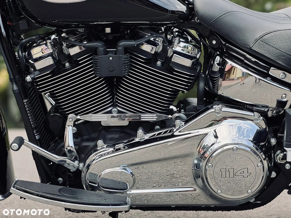 Harley-Davidson Softail Heritage Classic - 24