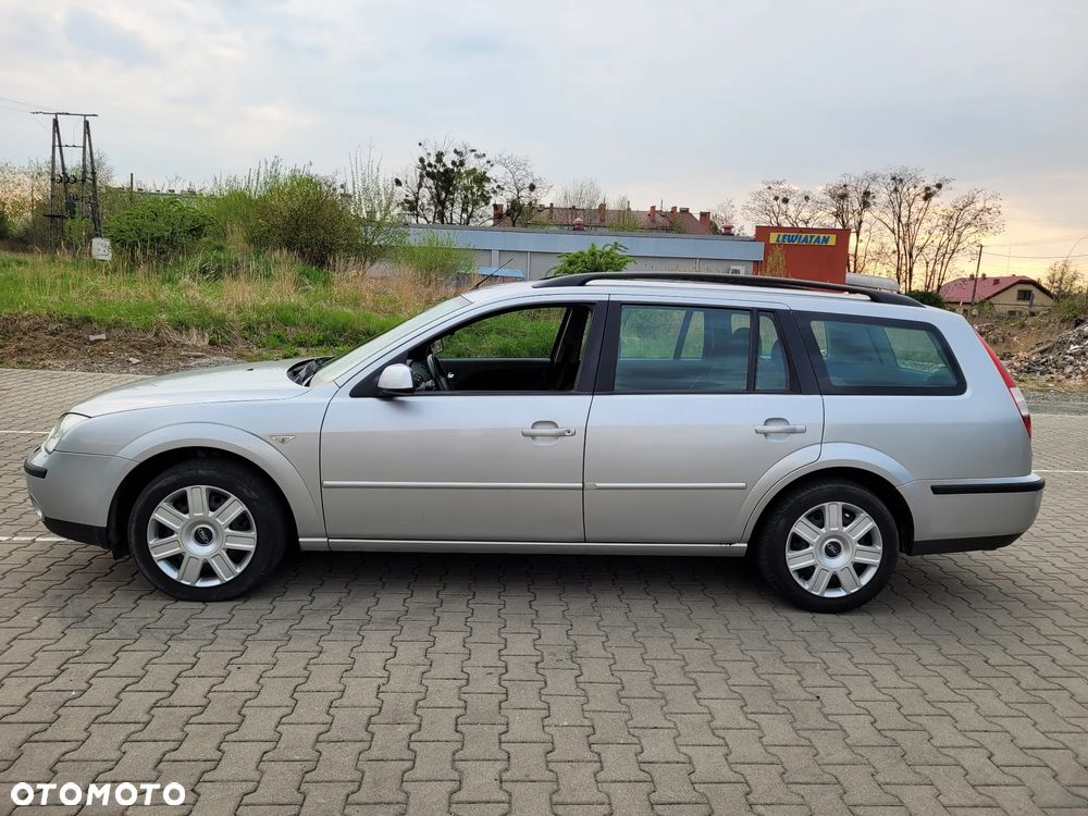 Ford Mondeo 2.0 TDCi Ambiente - 3