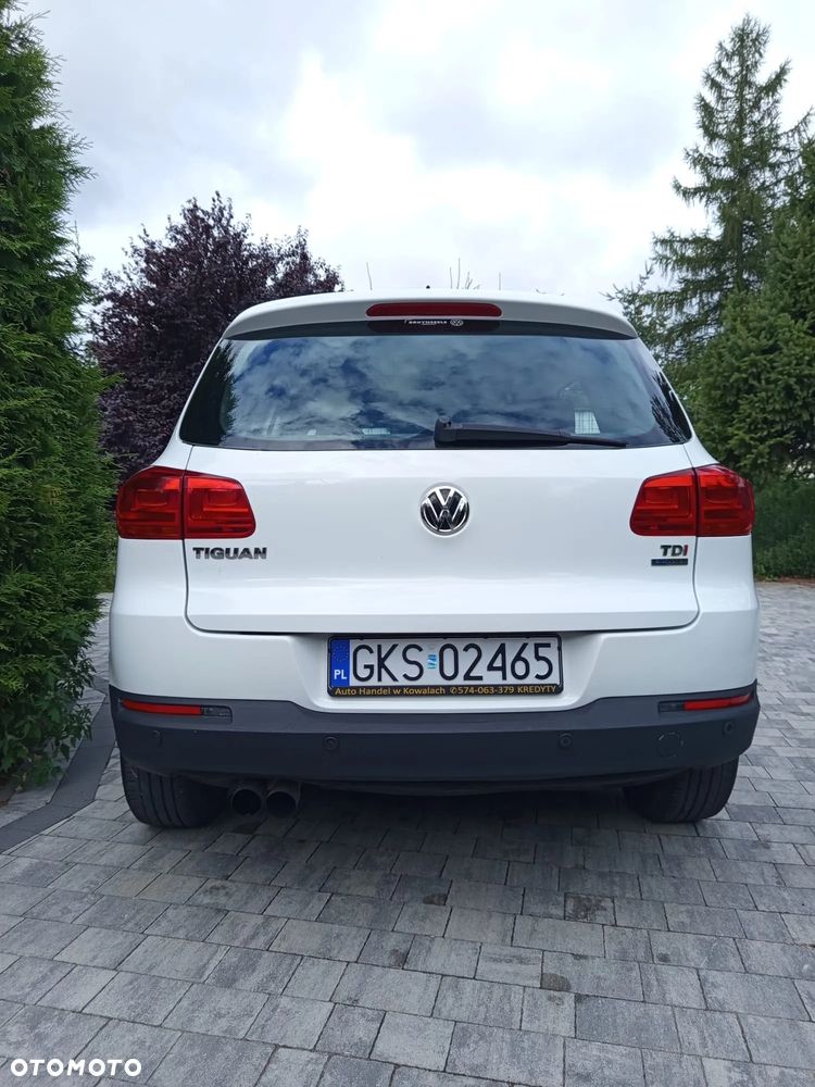 Volkswagen Tiguan 2.0 TDI DPF BlueMotion Technology Trend & Fun - 11