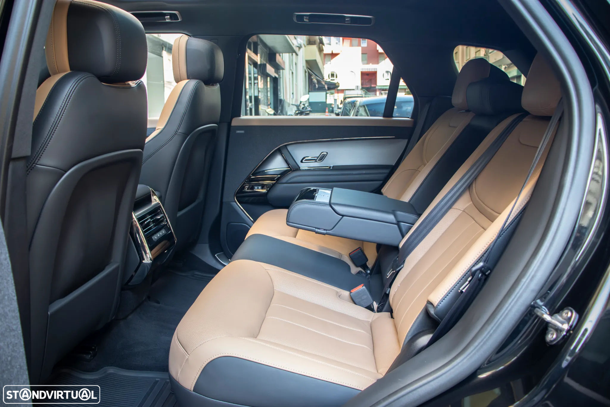 Land Rover Range Rover Sport 3.0 P460e Dynamic SE - 23