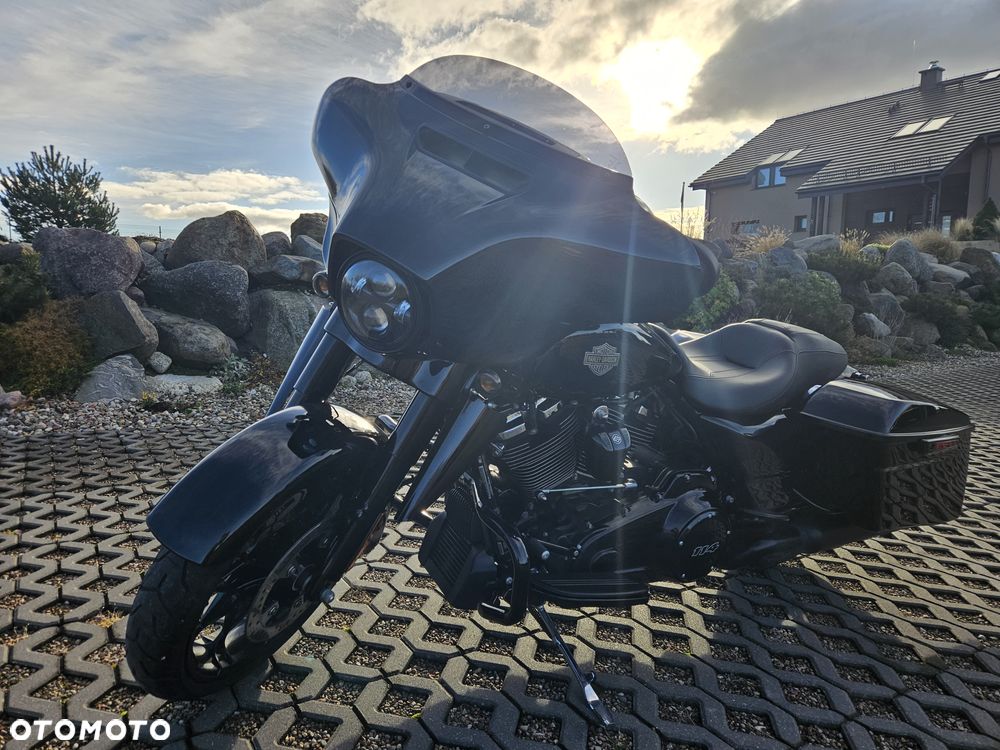 Harley-Davidson Touring Street Glide - 6