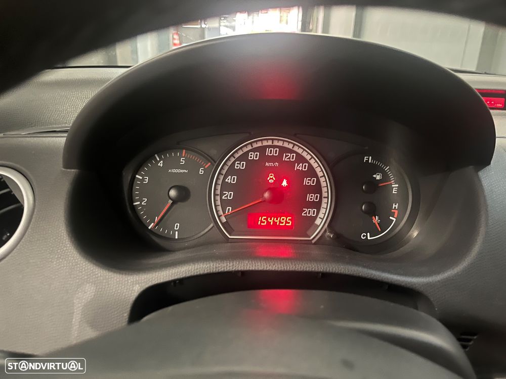 Suzuki Swift 1.3 DDiS Sport - 24