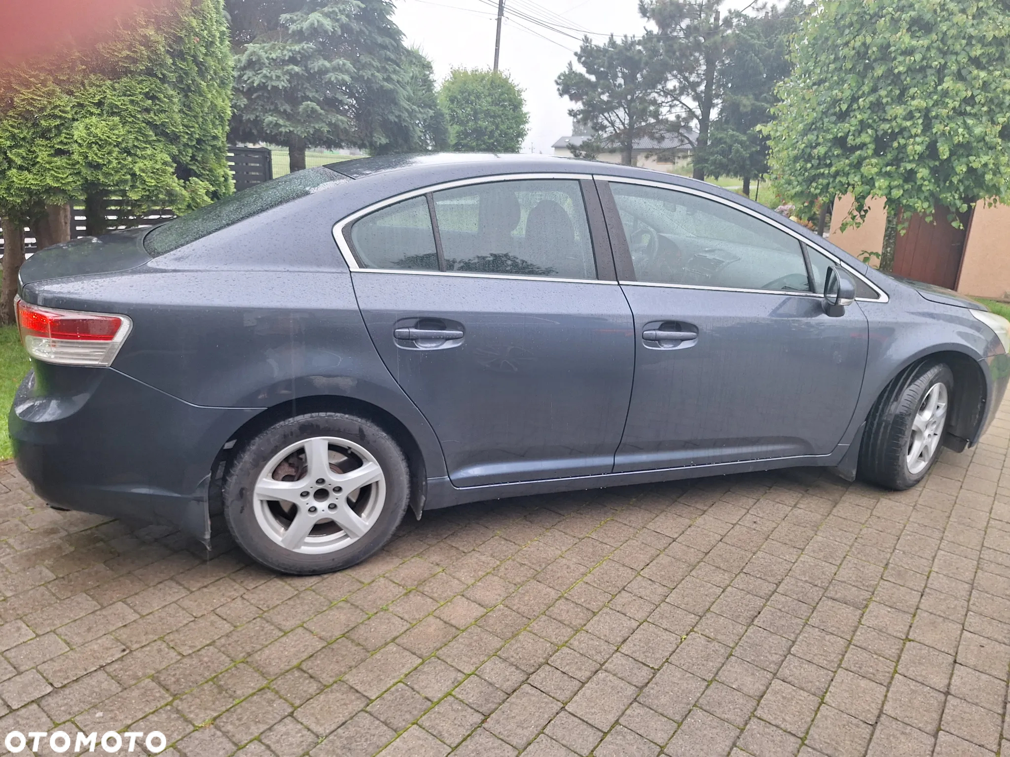 Toyota Avensis 1.6 Luna EU5 - 3