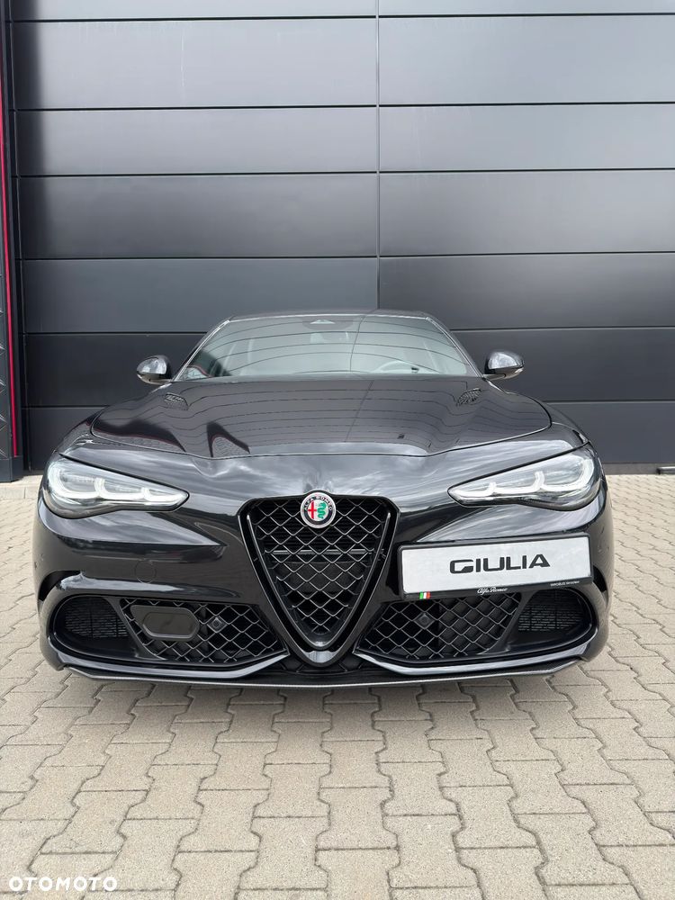 Alfa Romeo Giulia - 5
