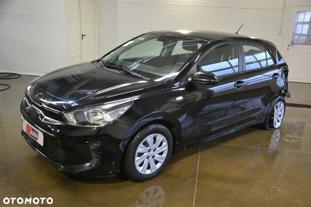 Kia Rio - 3