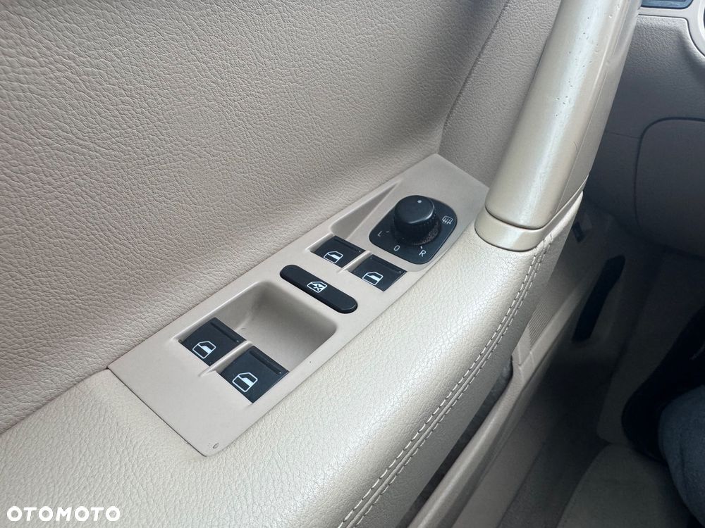 Volkswagen Passat Alltrack - 27