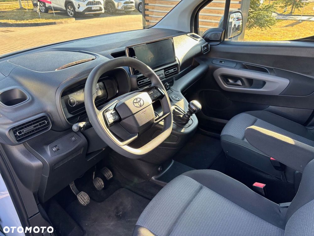 Toyota Proace City Verso Long 1.5 D-4D Business - 10