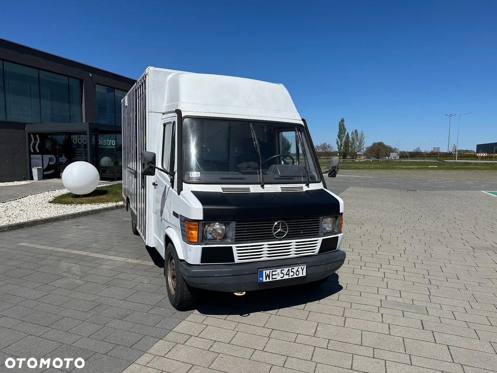 Mercedes-Benz 308D (kaczka) - 9