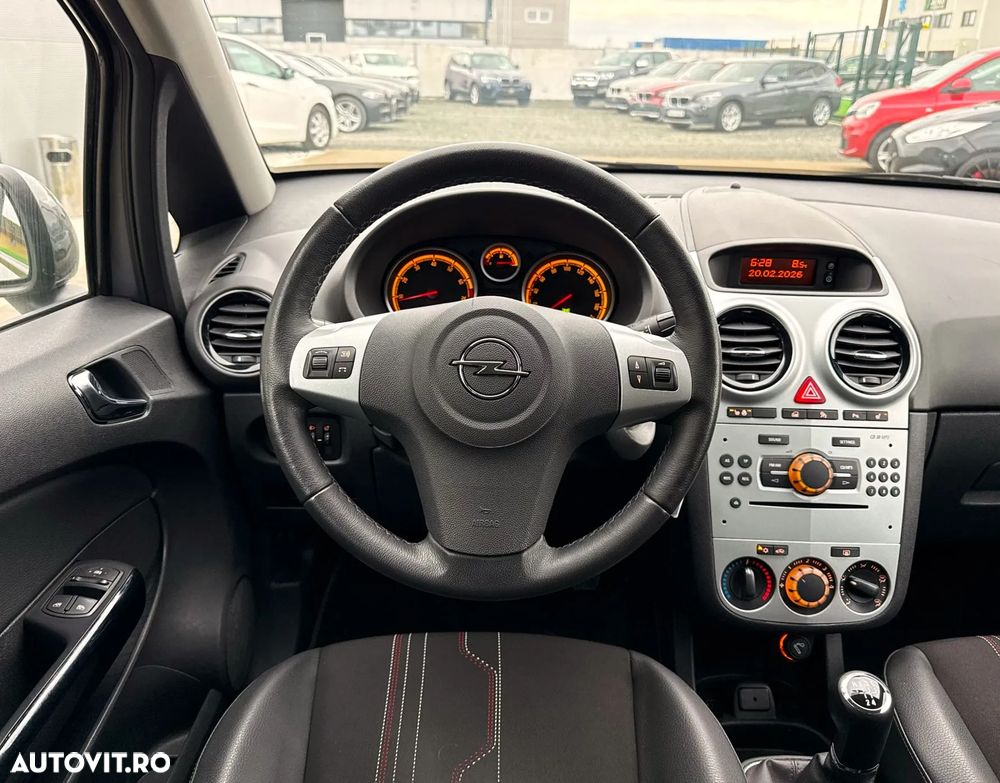 Opel Corsa 1.4 16V 150 Jahre - 8