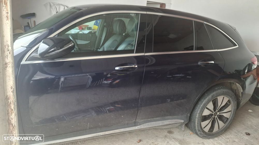 Mercedes-Benz EQC 400 4Matic - 8