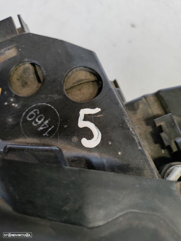 Farol Frente Direito / Otica Direita Mercedes-Benz S-Class (W220)  A22 - 10