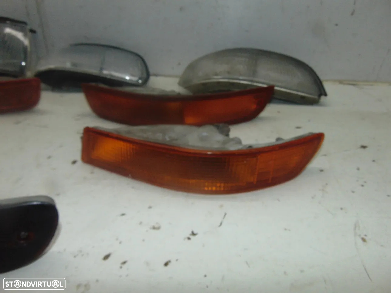Toyotas Corolla antigos farolins frente - 5