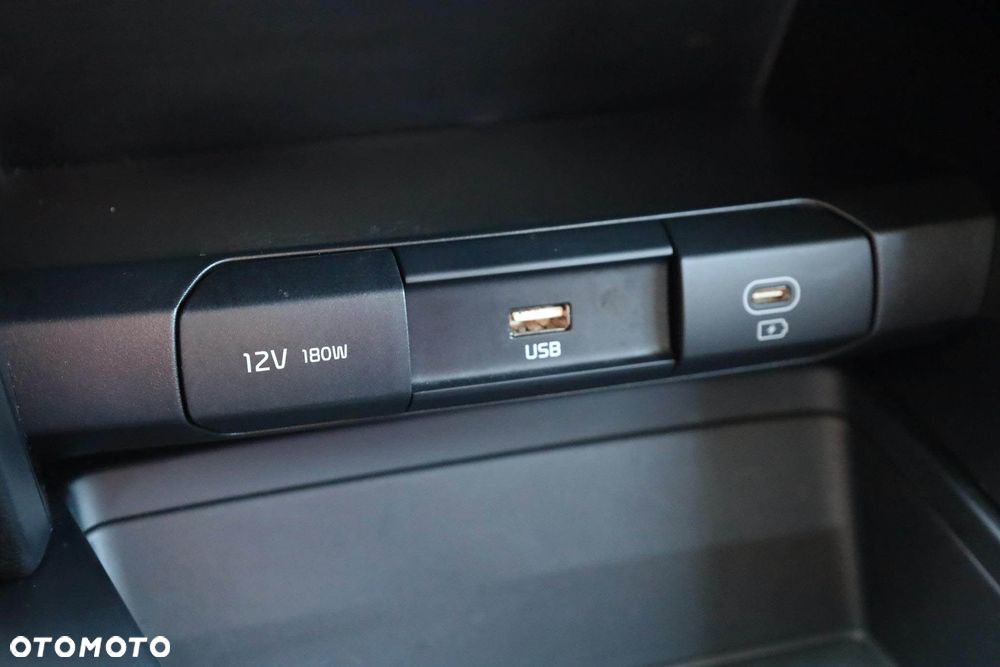 Kia Ceed 1.5 T-GDI M - 26