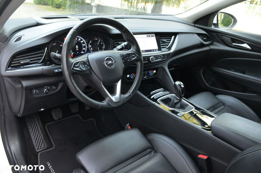 Opel Insignia - 20