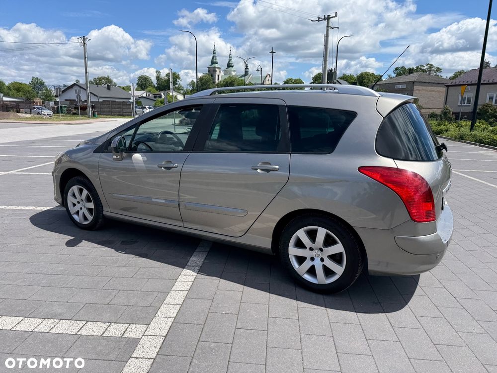 Peugeot 308 HDi FAP 110 (Blue Lion) Premium - 32