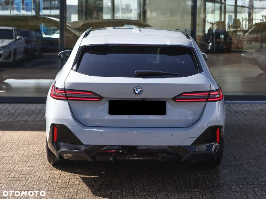 BMW Seria 5 520d xDrive mHEV M Sport - 6