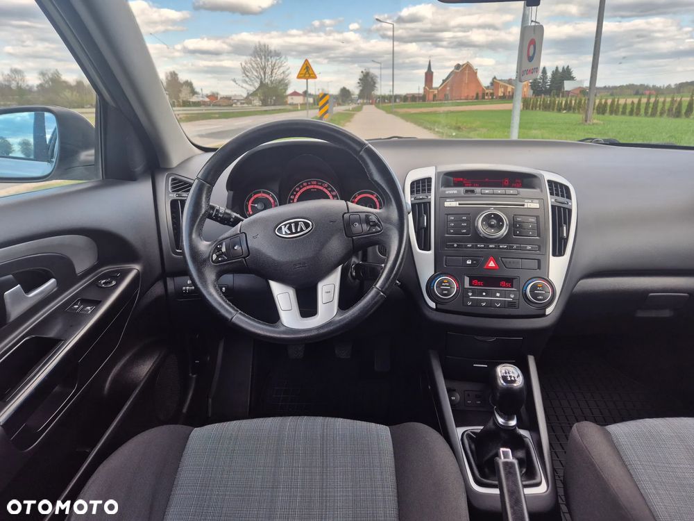 Kia Ceed 1.6 CRDi 90 Vision - 4