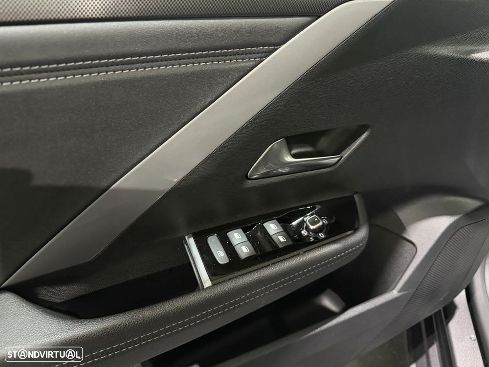 Opel Astra 1.5 D GS Aut. - 10