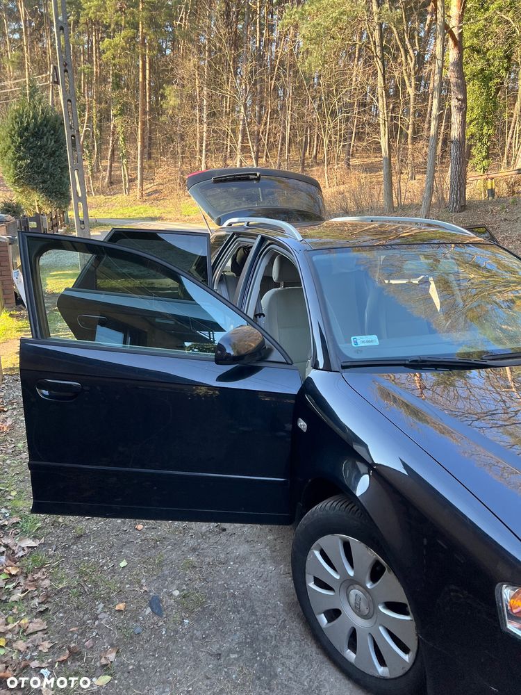 Audi A4 Avant 2.0 TDI - 9