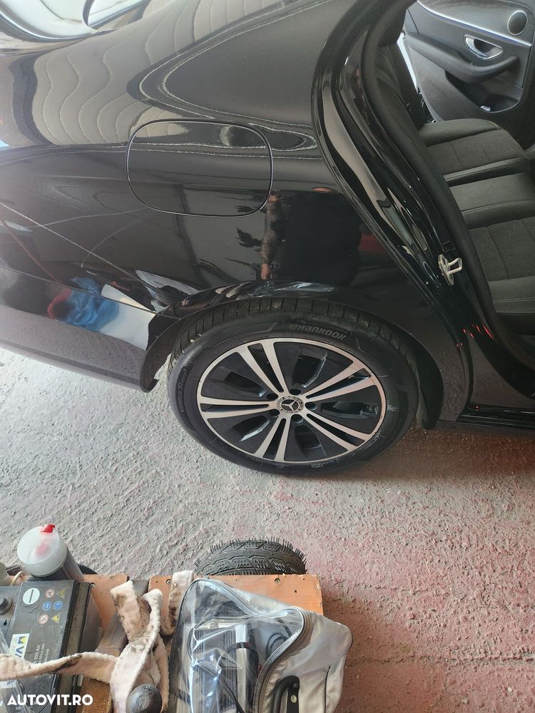 Mercedes-Benz E 220 d Aut. - 9
