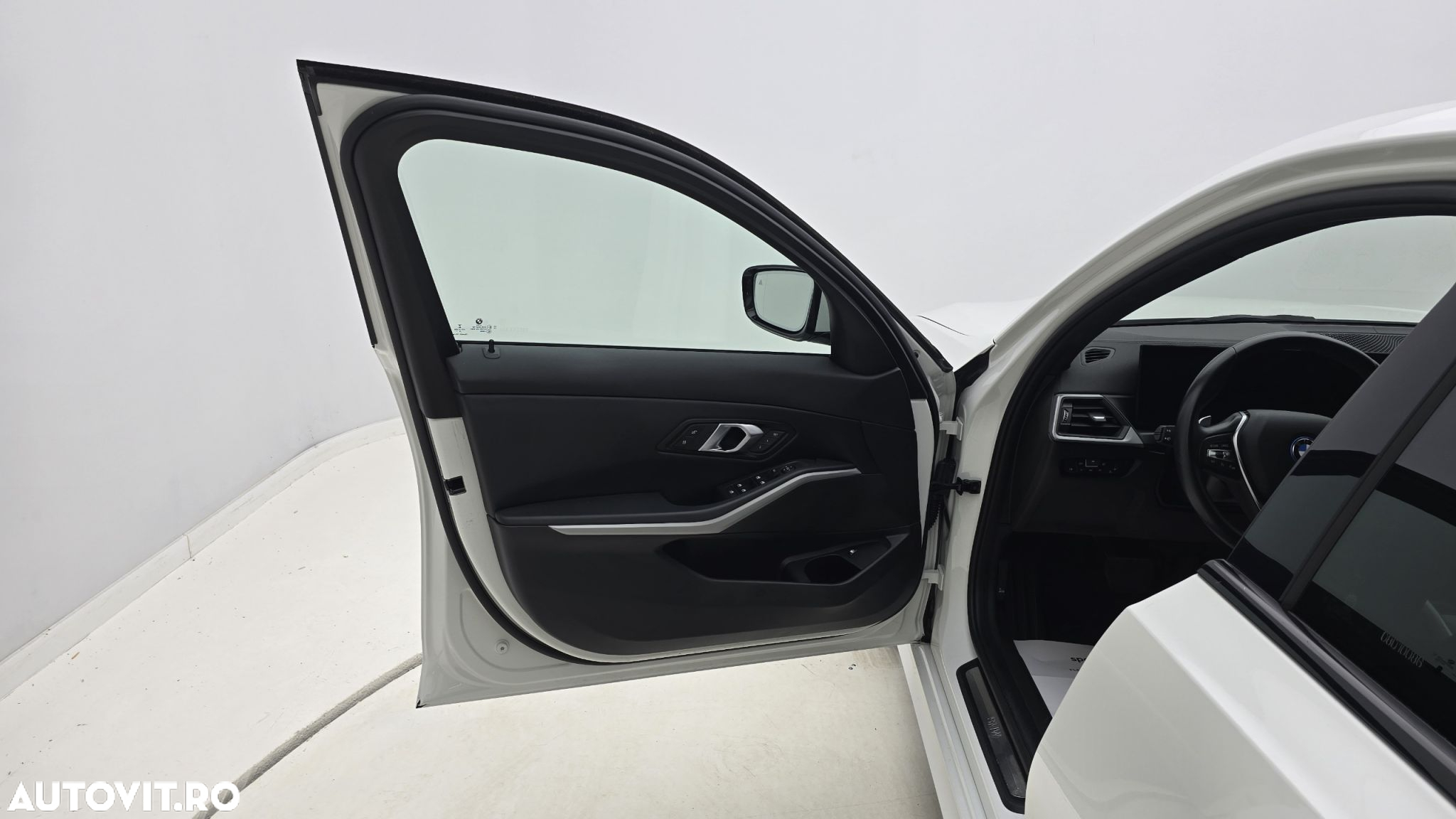 BMW Seria 3 - 10