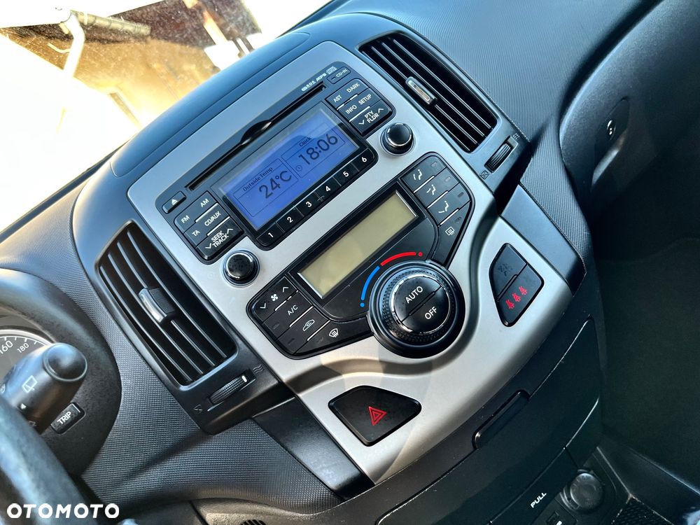Hyundai i30 i30cw 1.4 FIFA WM Edition - 23