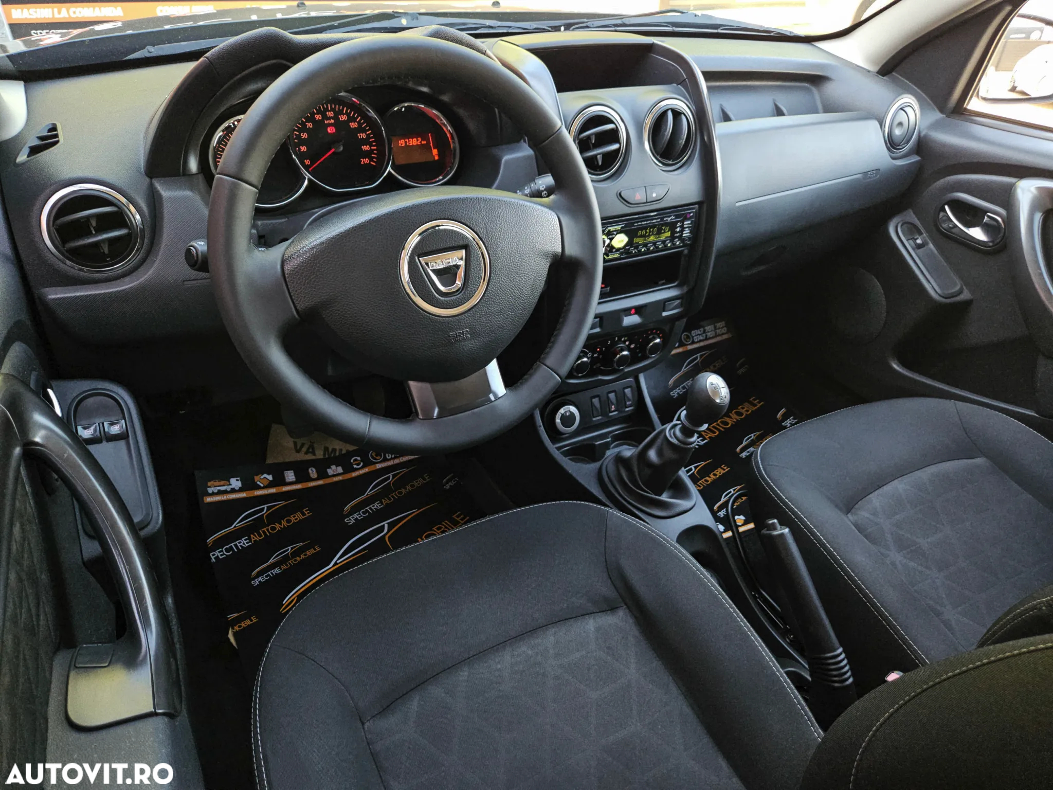 Dacia Duster 1.5 dCi 4WD Comfort - 14