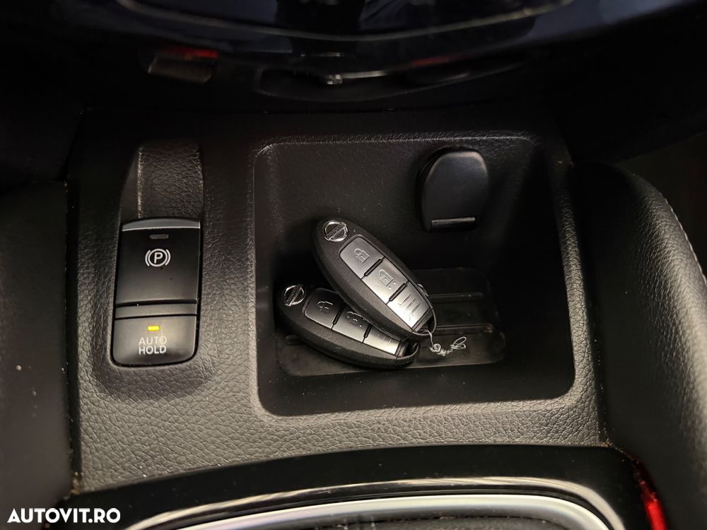 Nissan Qashqai 1.5 DCI TEKNA - 33