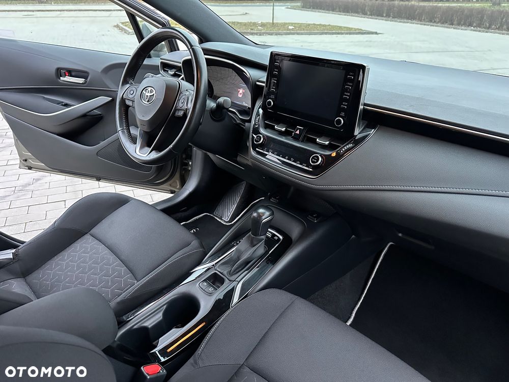 Toyota Corolla 2.0 Hybrid Comfort - 9