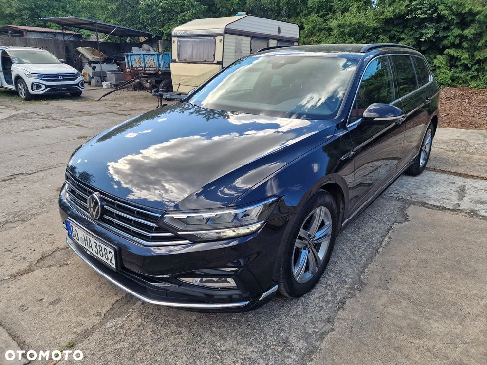 Volkswagen Passat Variant 2.0 TDI SCR DSG R-Line - 20