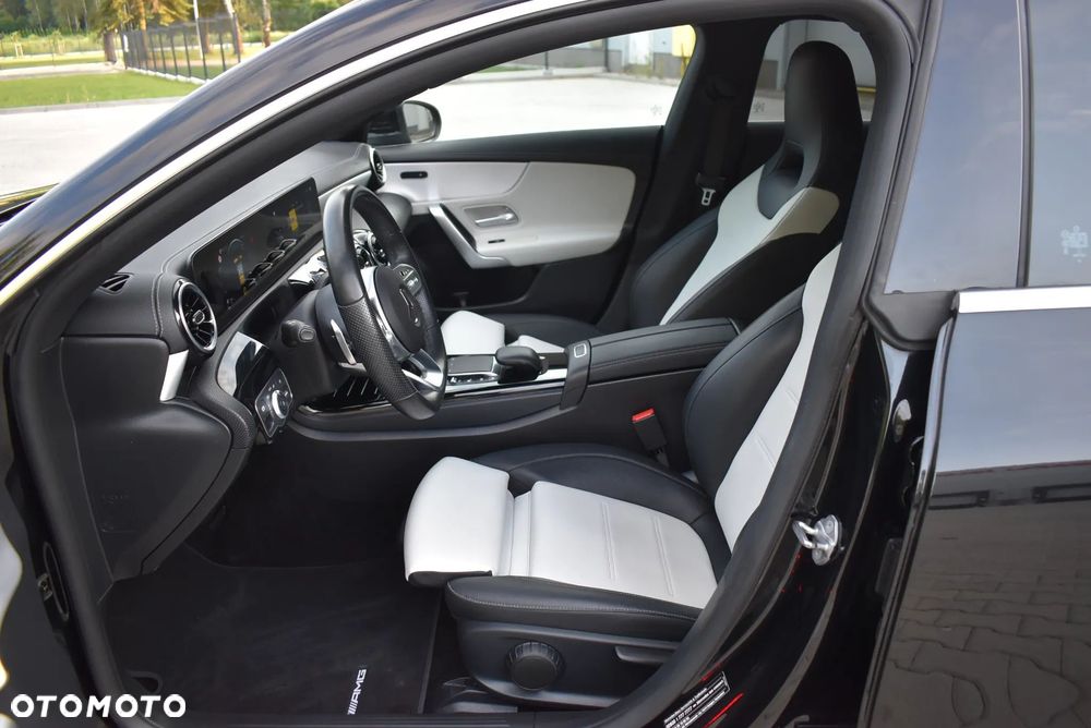 Mercedes-Benz CLA 220 d 8G-DCT AMG Line Advanced Plus - 22