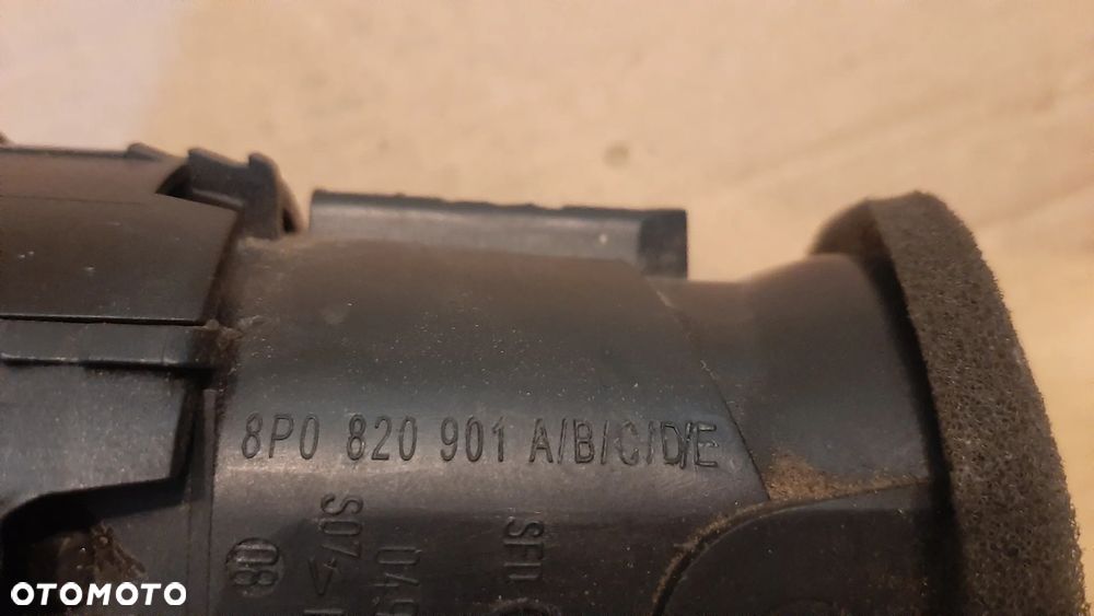 Kratka nawiewu AUDI A3 8P 8J0820901  8P0820901 - 3