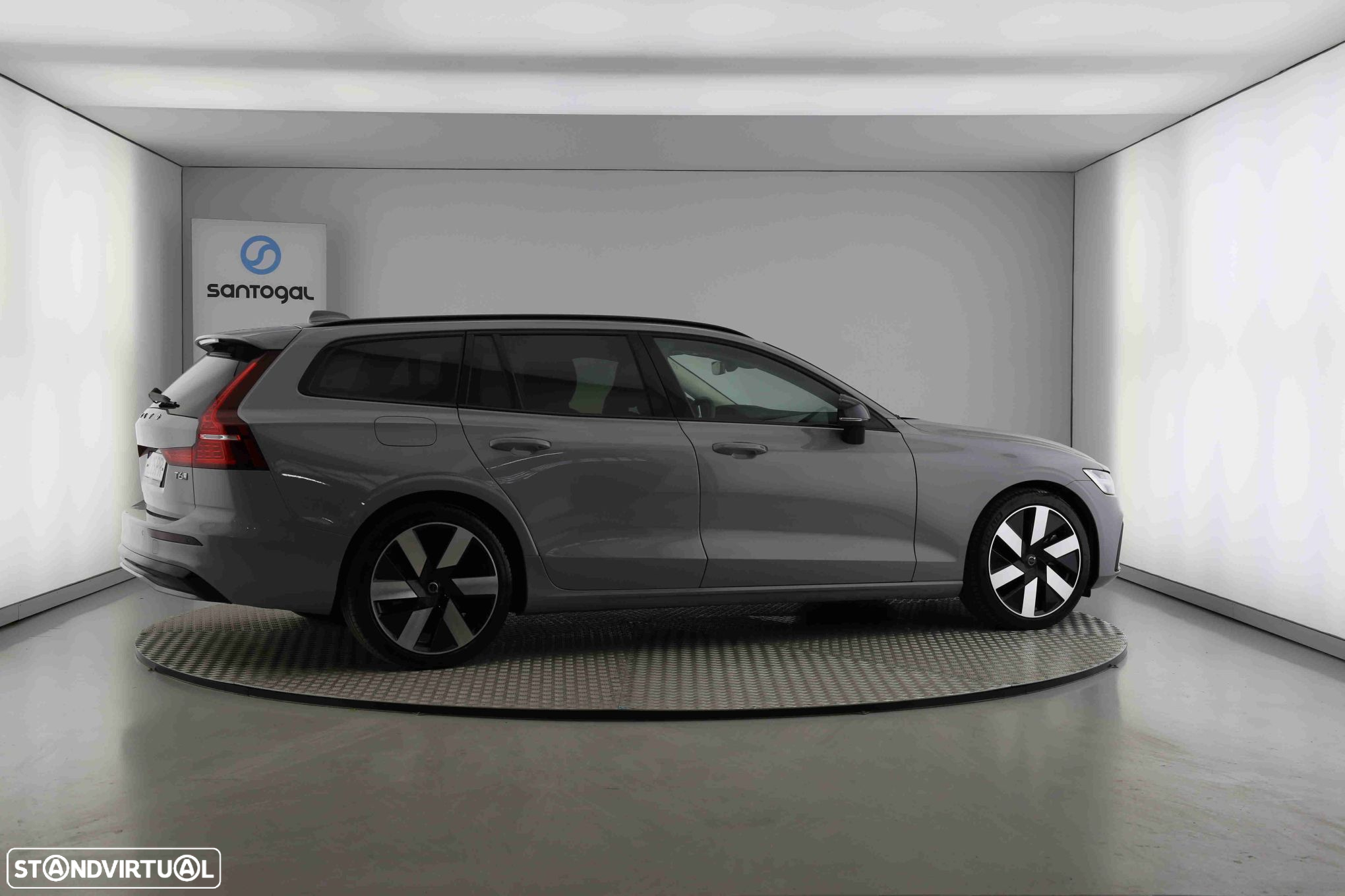 Volvo V60 2.0 T6 AWD TE Plus Dark - 3