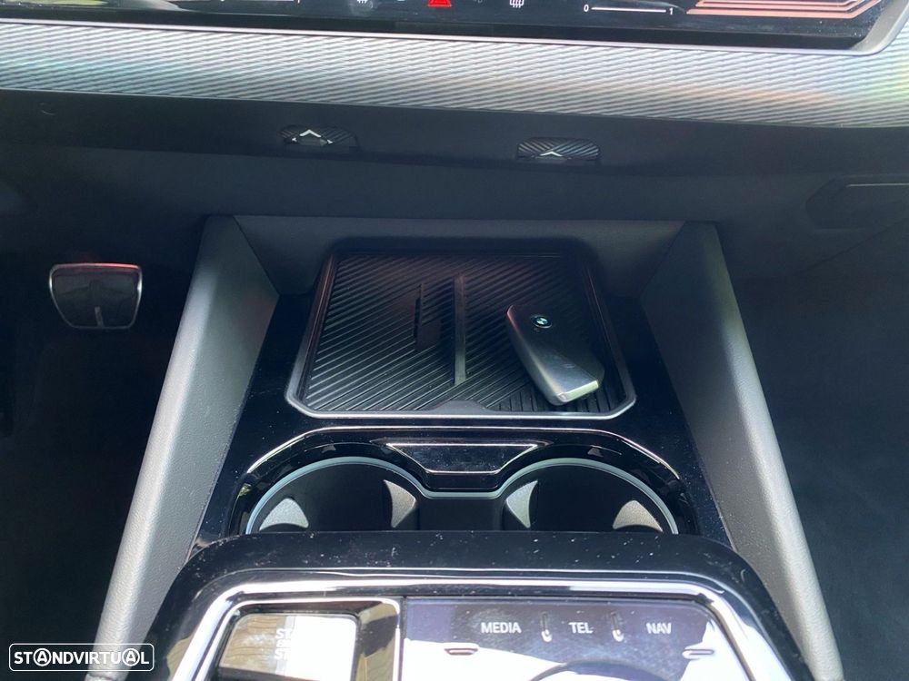 BMW 530 e Pack Desportivo M — fotografia 16