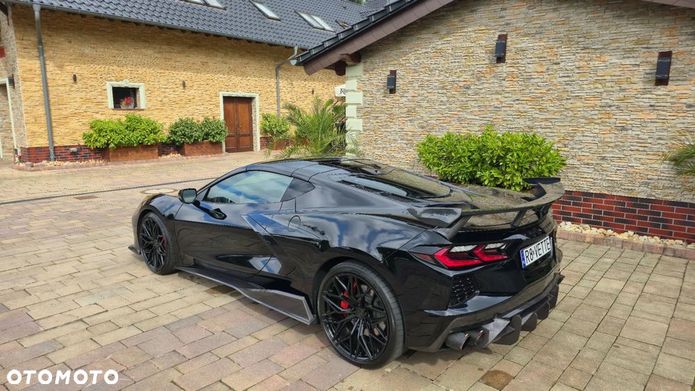 Chevrolet Corvette - 6