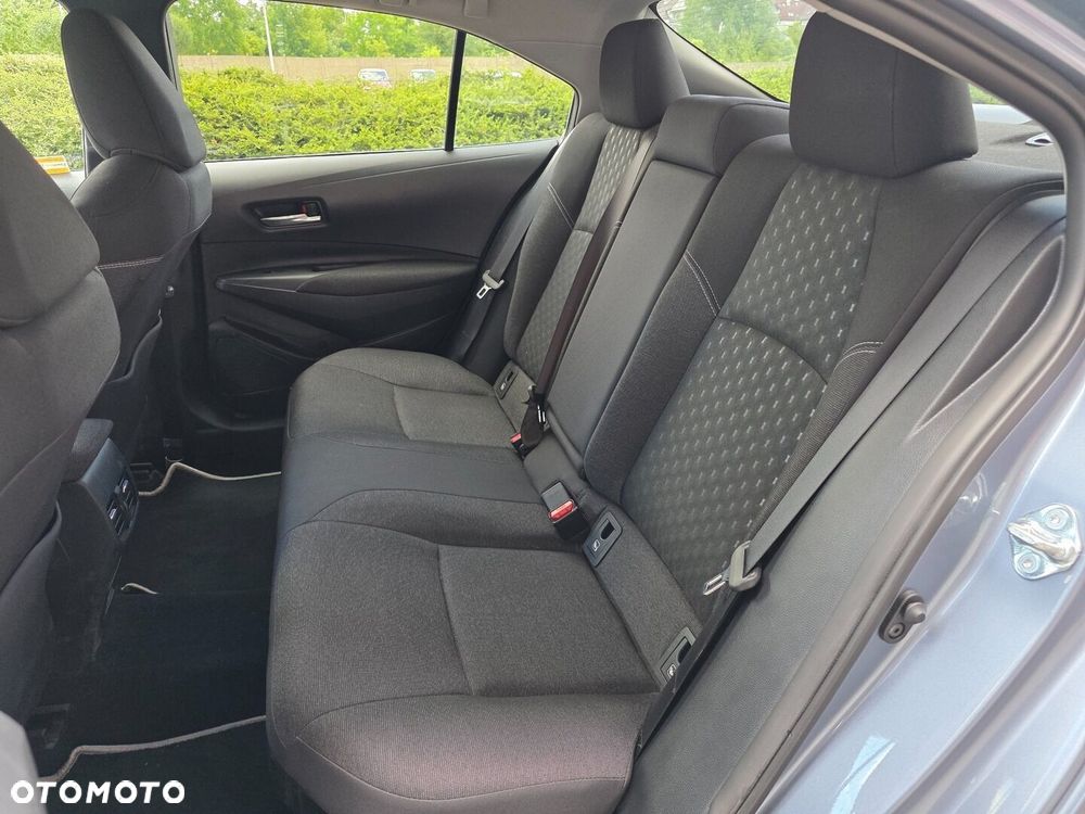 Toyota Corolla 1.8 Hybrid Style - 18