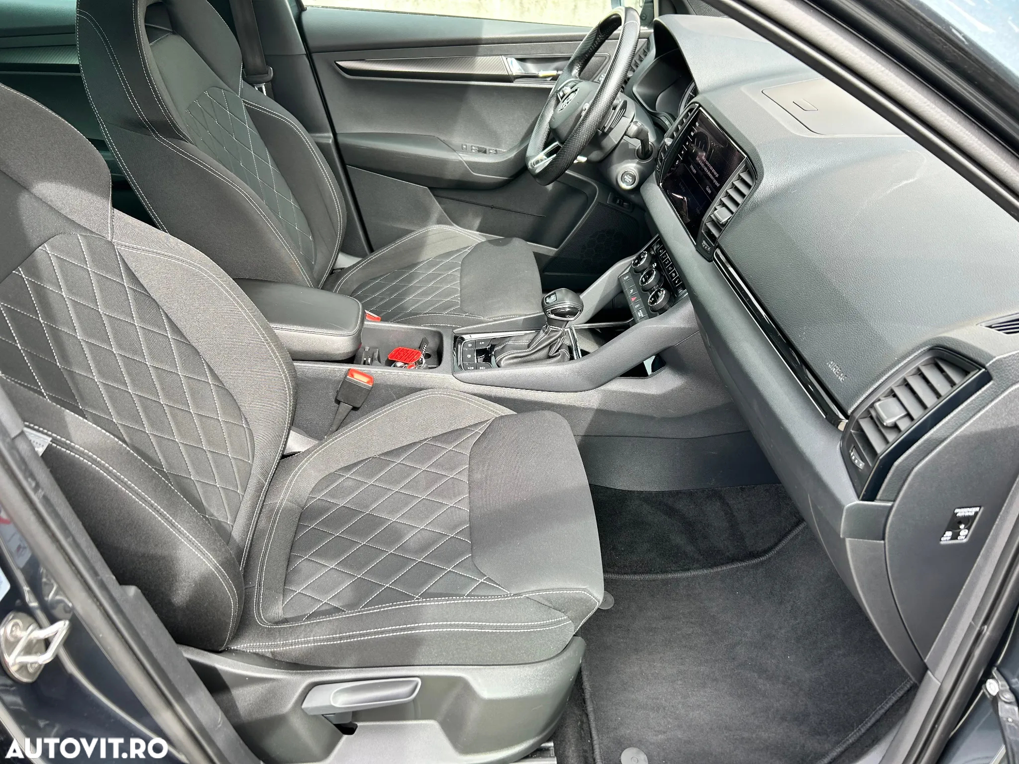 Skoda Karoq 2.0 TDI 4X4 DSG Sportline - 10