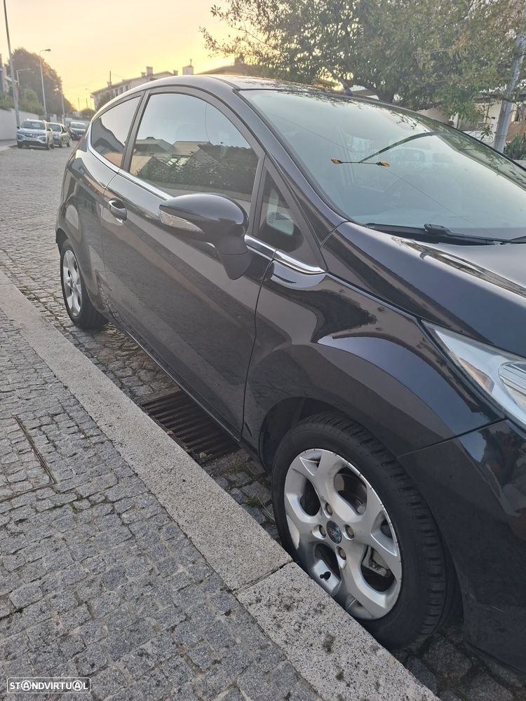 Ford Fiesta - 8