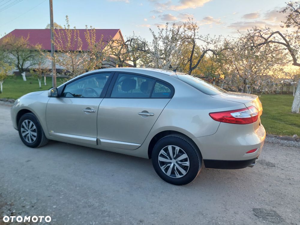 Renault Fluence 1.6 16V 110 Expression - 16